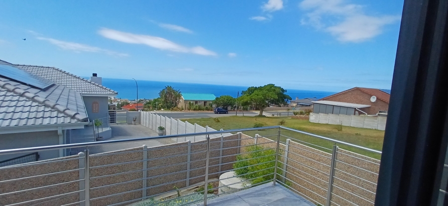 3 Bedroom Property for Sale in Dana Bay Western Cape